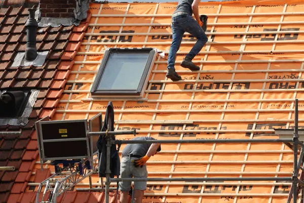 Storm-Damage Asphalt Roof Installation in Edison, NJ