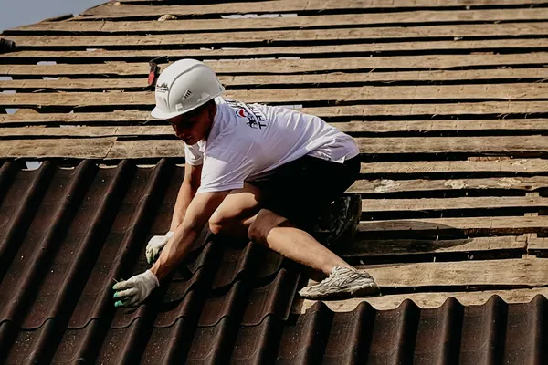 Emergency Residential Asphalt Roof Installation in Edison, NJ